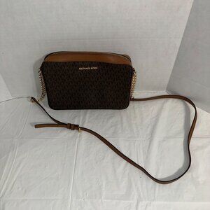 Michael Kors Jet Set Brown Monogram Crossbody Bag With Zip Closure